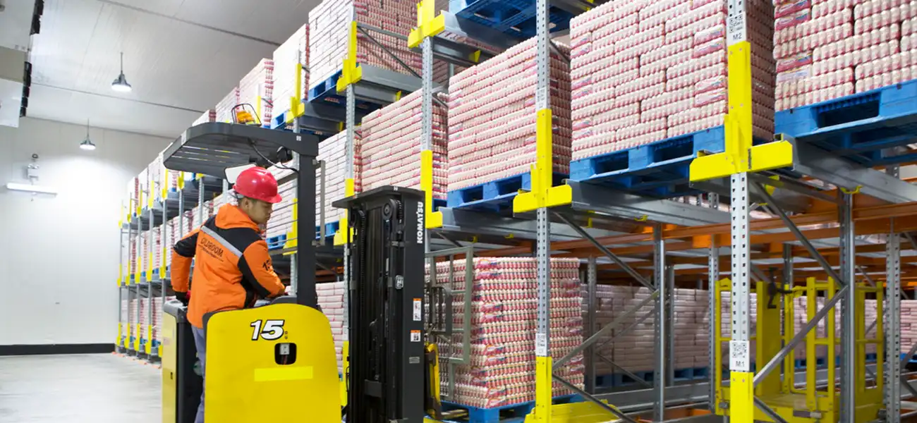 Pabrik Yakult Mojokerto